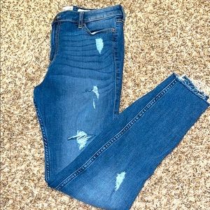 Hollister High-Rise Super Skinny Jeans